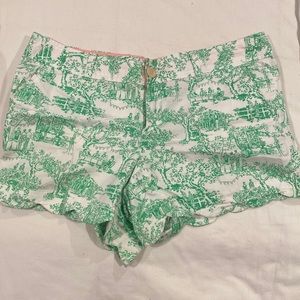 Lilly Pulitzer green and white scallop shorts